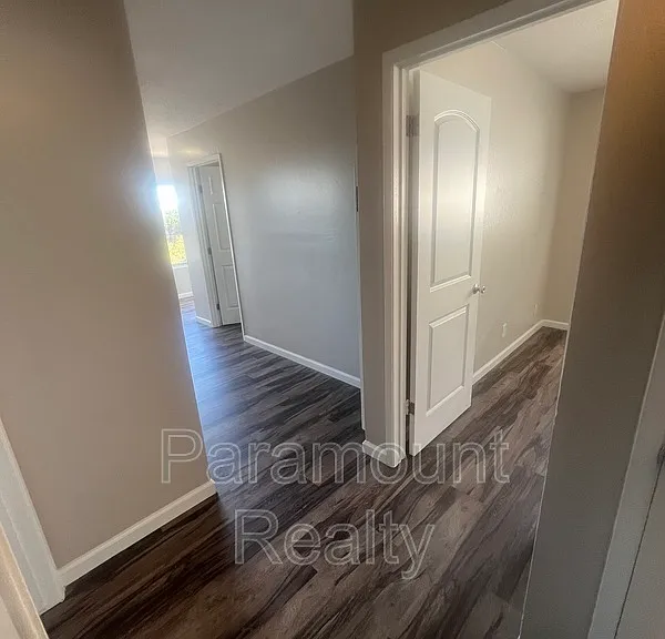 25648 Spring Dr #D — Photo 2