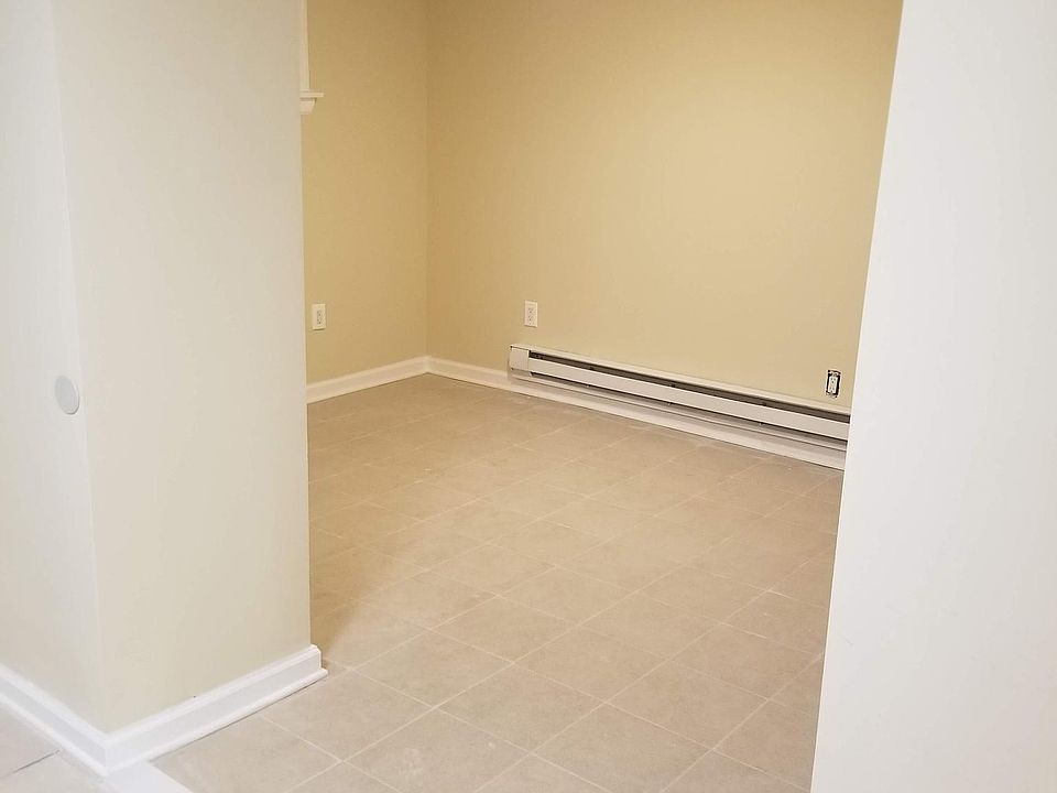 1st image of 112 S 7th Ave #B