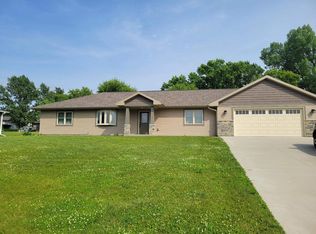 245 Sleepy Hollow Rd, Fall River, WI 53932