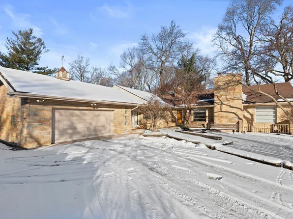 2136 Linden Ln, Palatine, IL 60067