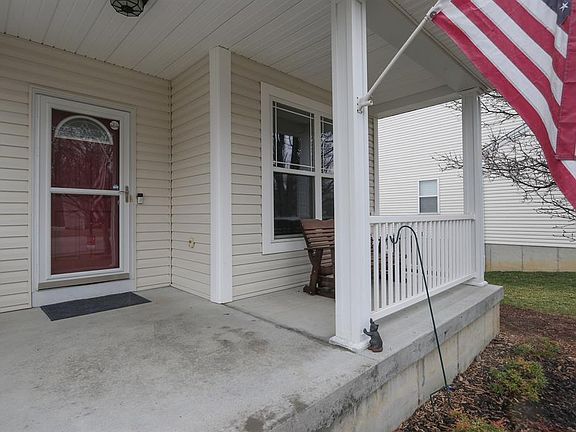2nd image of 887 Ellery Dr