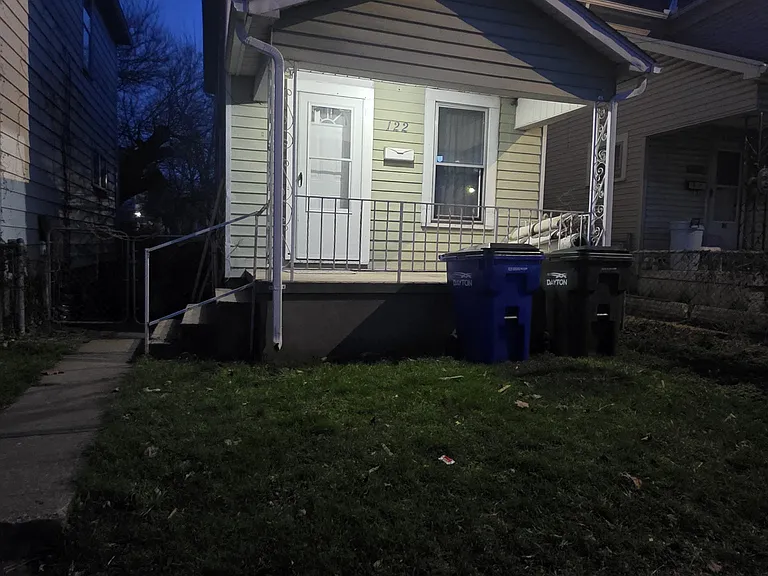 122 Heaton Ave — Photo 11
