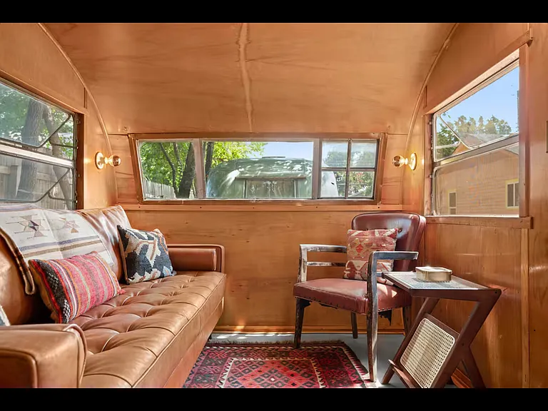 413 Normandy St — Photo 14