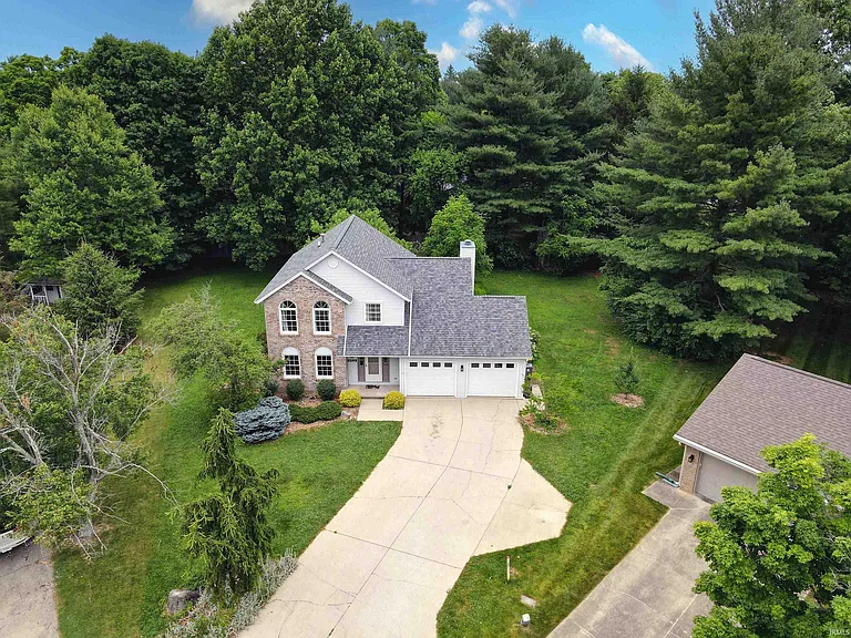 902 S Rainier Ct — Photo 2