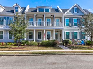 1114 Neighborhood Ln, Ravenel, SC 29470