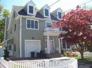 52 Oakland St, Huntington, NY