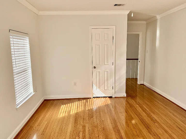 4390 Harvest Ln — Photo 18