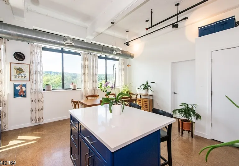 475 S Jefferson St #501 — Photo 6