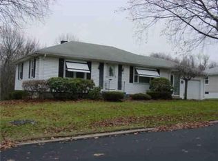 32 Spring St, Johnston, RI 02919