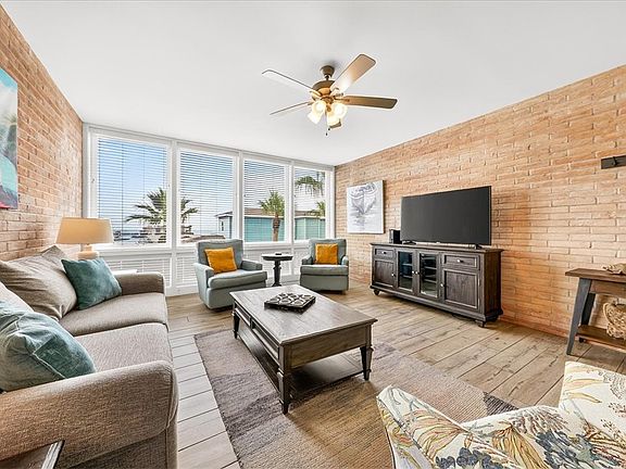 4th image of 631 Channel View Dr #216