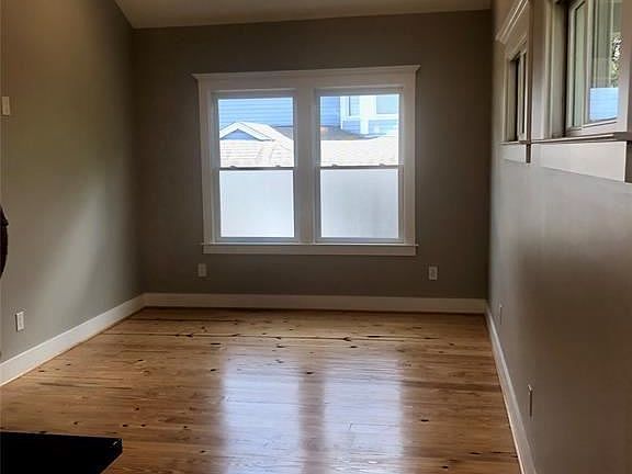 3rd image of 402 W 17th St #A