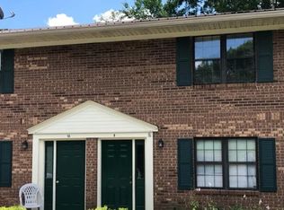 212 Highpoint Dr APT 27, Calhoun, GA 30701