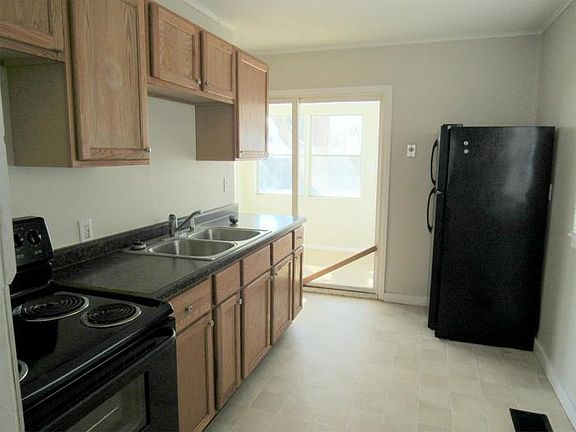 4th image of 3629 Carroll St