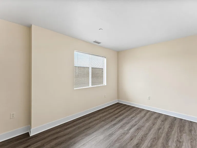 1029 S Montebello Blvd — Photo 64