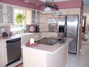 4th image of 11 Pheasant Valley Dr
