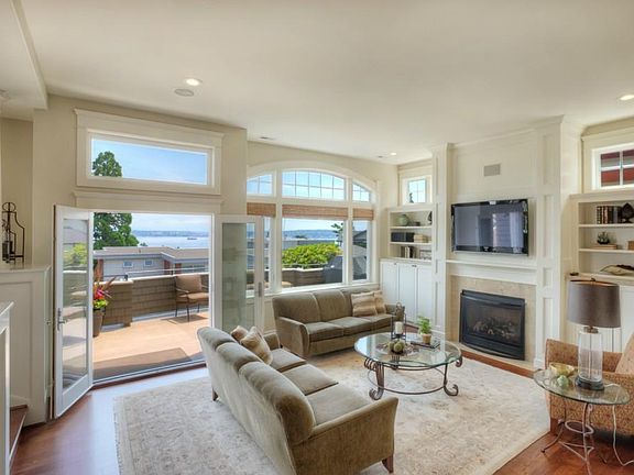 5th image of 2206 Eastmont Way W