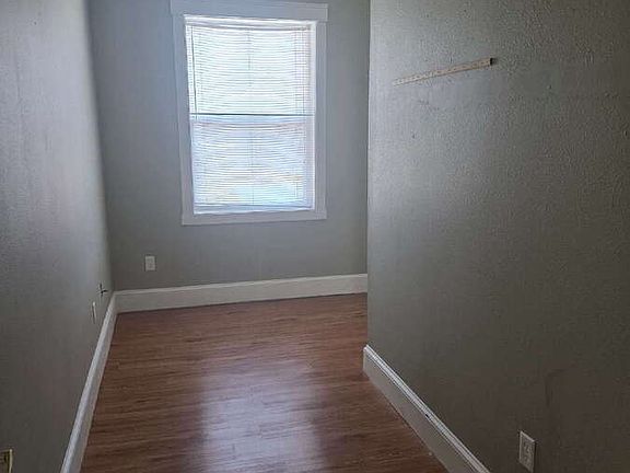 5th image of 739 Themis St APT 2