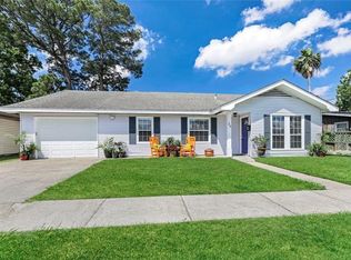 39 Azalea Dr, Gretna, LA 70053