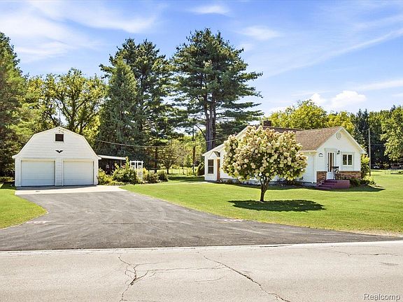 3rd image of 4369 Atkins Rd