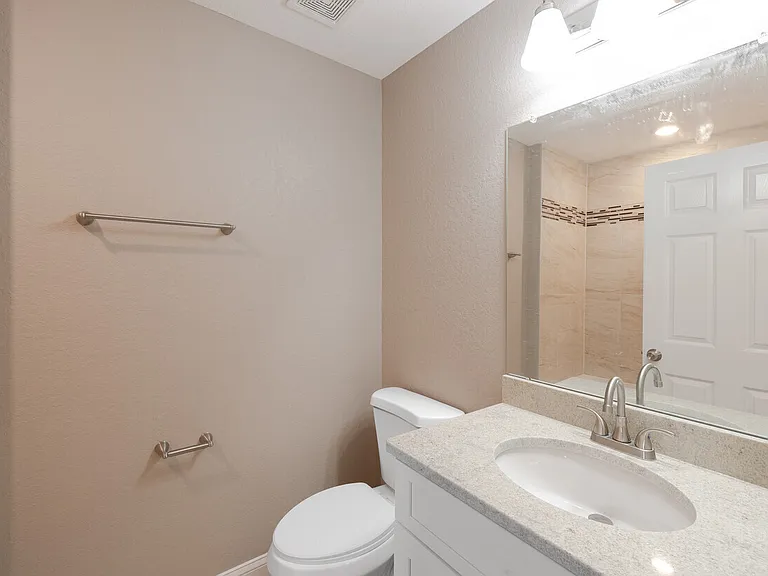 1118 Gay Rd #1 — Photo 7