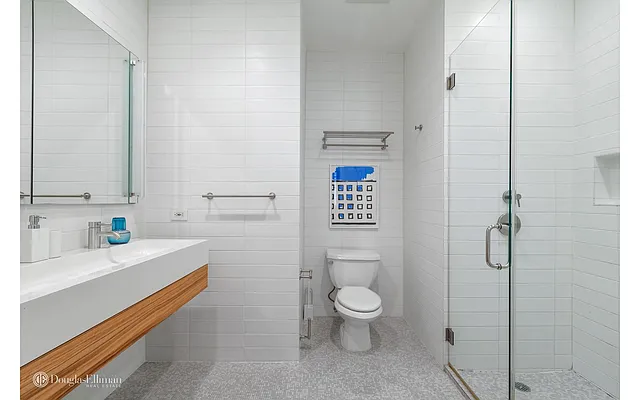 Sold by Douglas Elliman | media 25