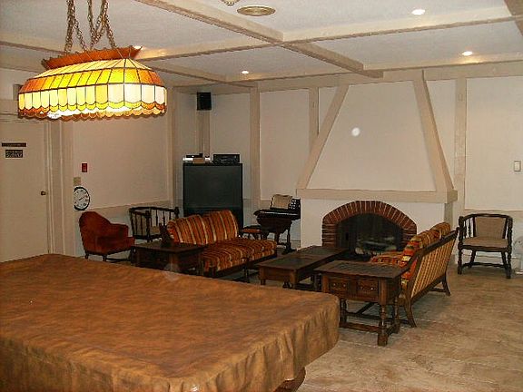 3rd image of 2929 Sunnyside Dr APT D265