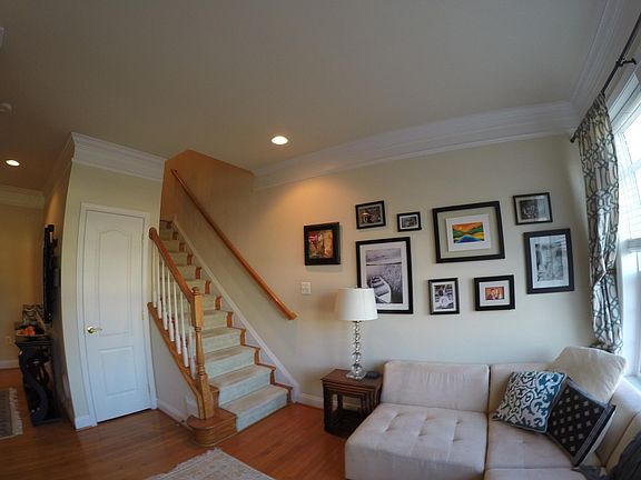 Family Room Transition to 3 Upstairs Bedrooms and 2 Full Bat