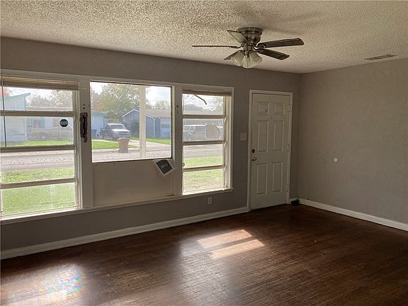 2nd image of 1537 Devon Dr