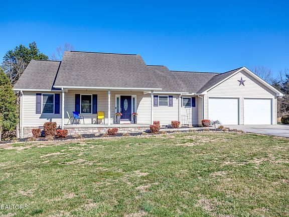 3rd image of 107 River Rd