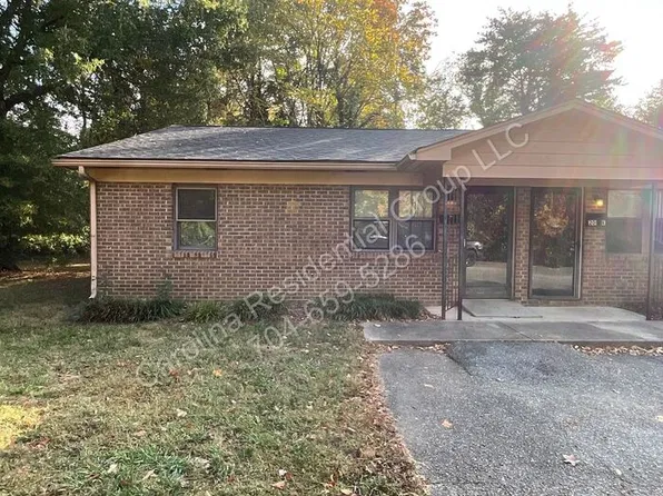 201 Arthur Dr APT L, Thomasville, NC 27360