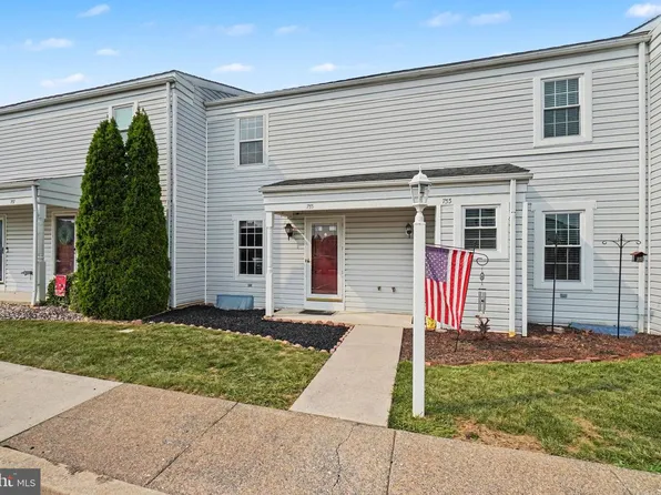 755 Old Silver Spring Rd, Mechanicsburg, PA 17055