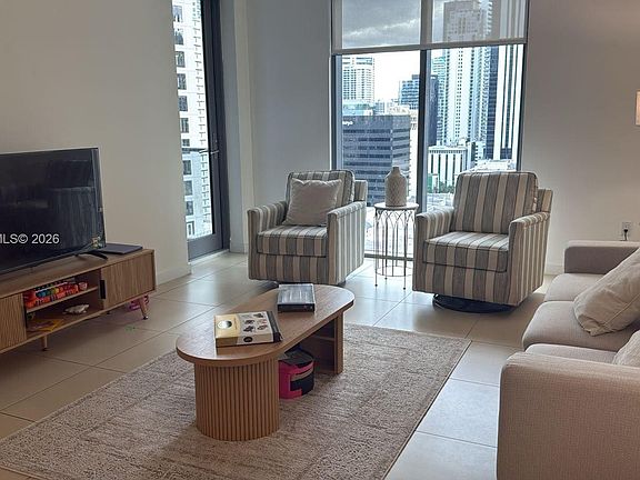 2nd image of 31 SE 6th St APT 2407