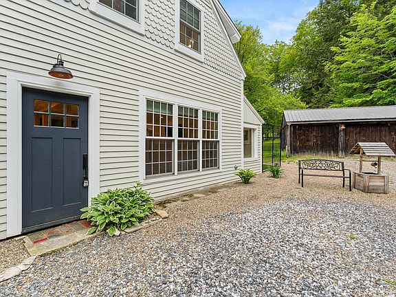3rd image of 513 Shattuck Hill Road