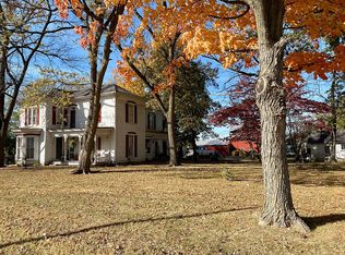 441 E Elm St, Cowden, IL 62422