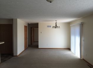 532 Somerset Dr, Pontoon Beach, IL 62040