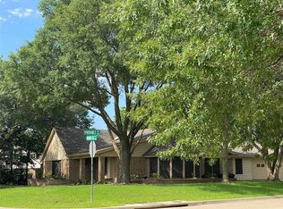 1403 Meadow Crest Ln, Mansfield, TX 76063