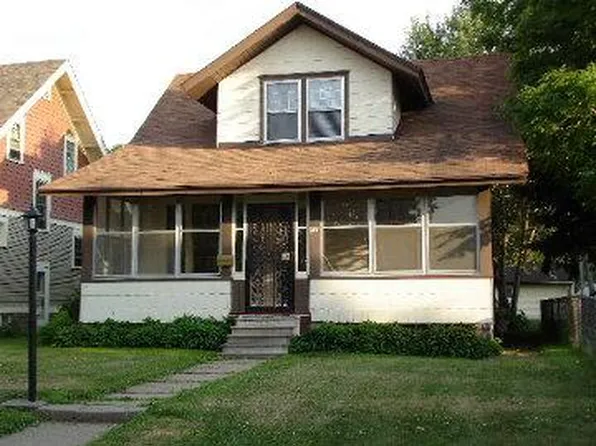 1350 Hewitt Ave, Saint Paul, MN 55104