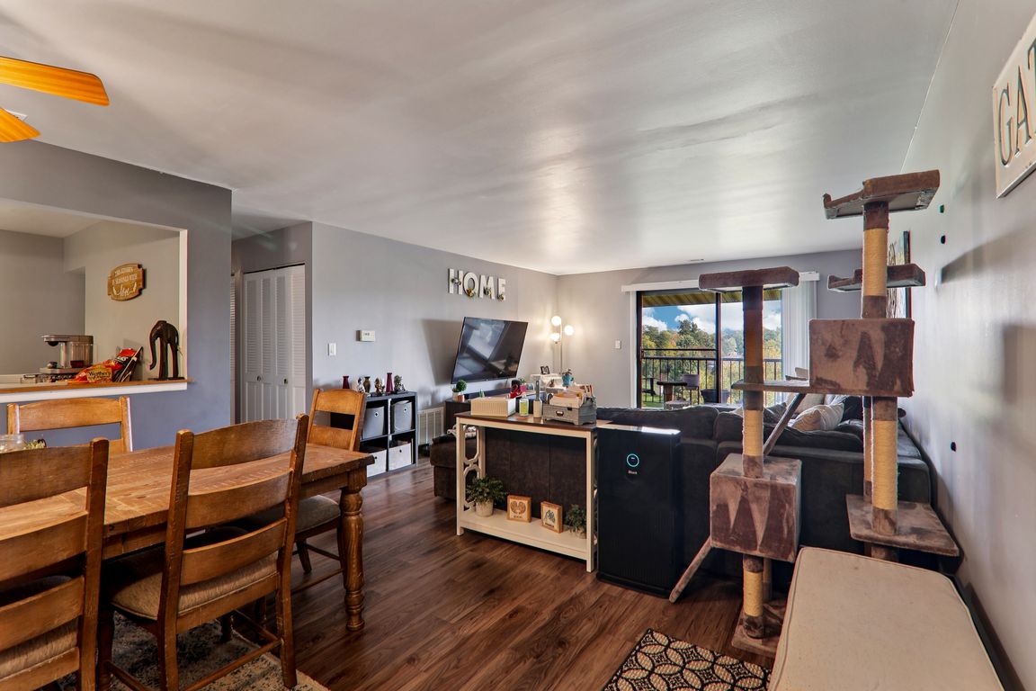 next background image