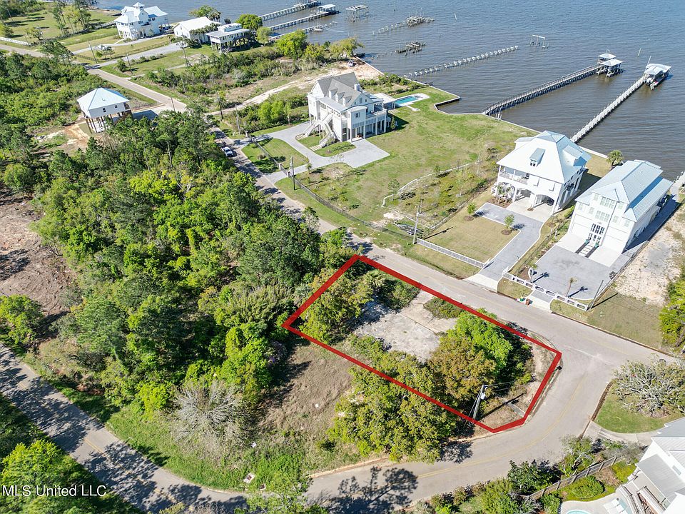 1st image of 754 Ponce De Leon Blvd #15