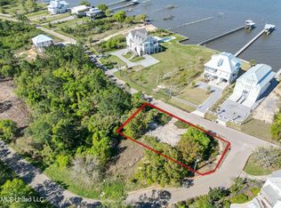 754 Ponce De Leon Blvd #15, Pass Christian, MS 39571