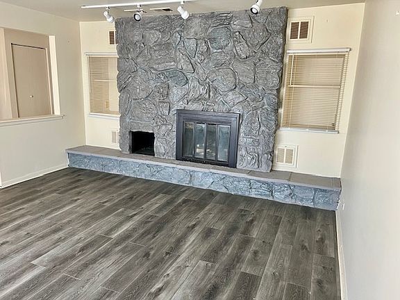 4th image of 12305 W Derby Ln
