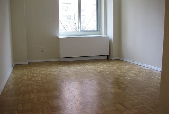 Rented by Joe Gotham LTD | media 8