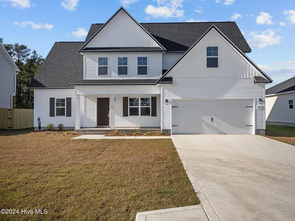 833 Cooke Drive, Hubert, NC 28539