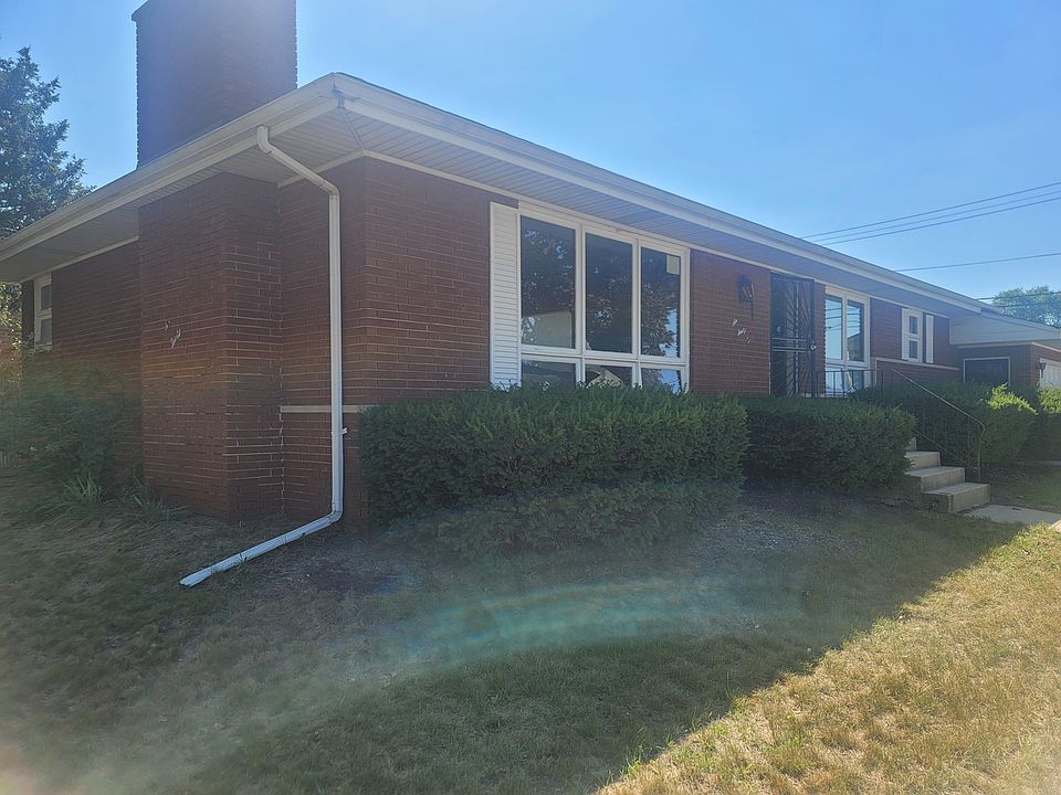2nd image of 634 Yates Ave