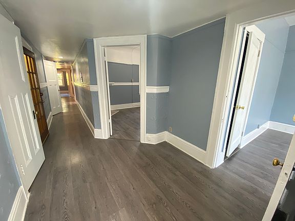 3rd image of 2830 California St Suite 1