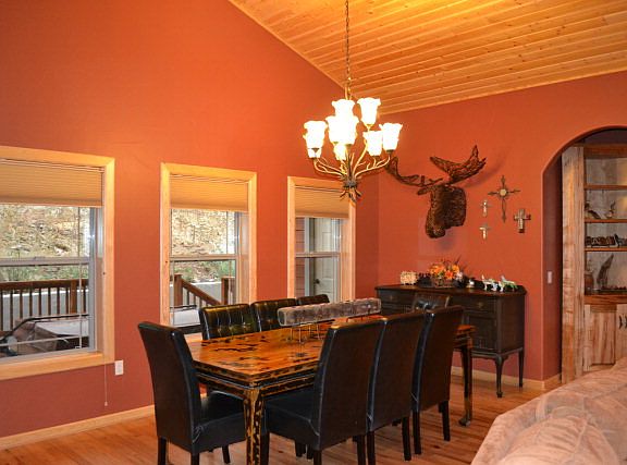 4th image of 122 Woodpine Ct