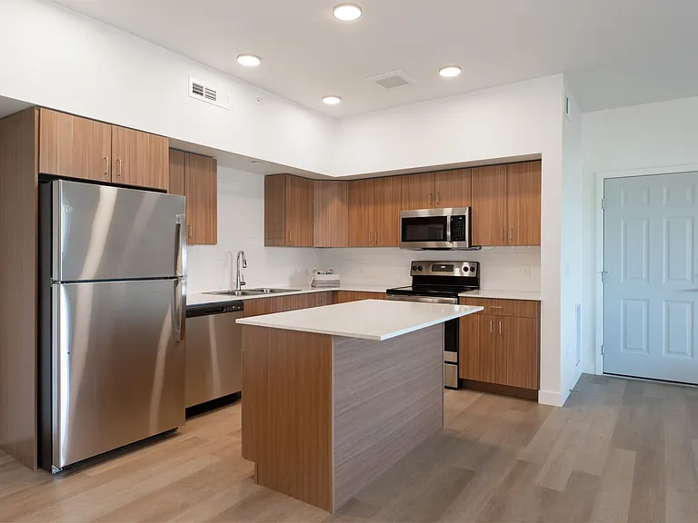 Zimmerman Luxury Apartments — Photo 26