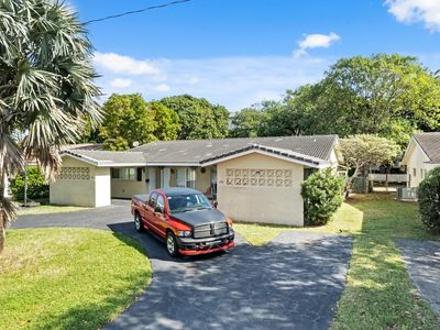 232 NE Wavecrest Way, Boca Raton, FL, 33432