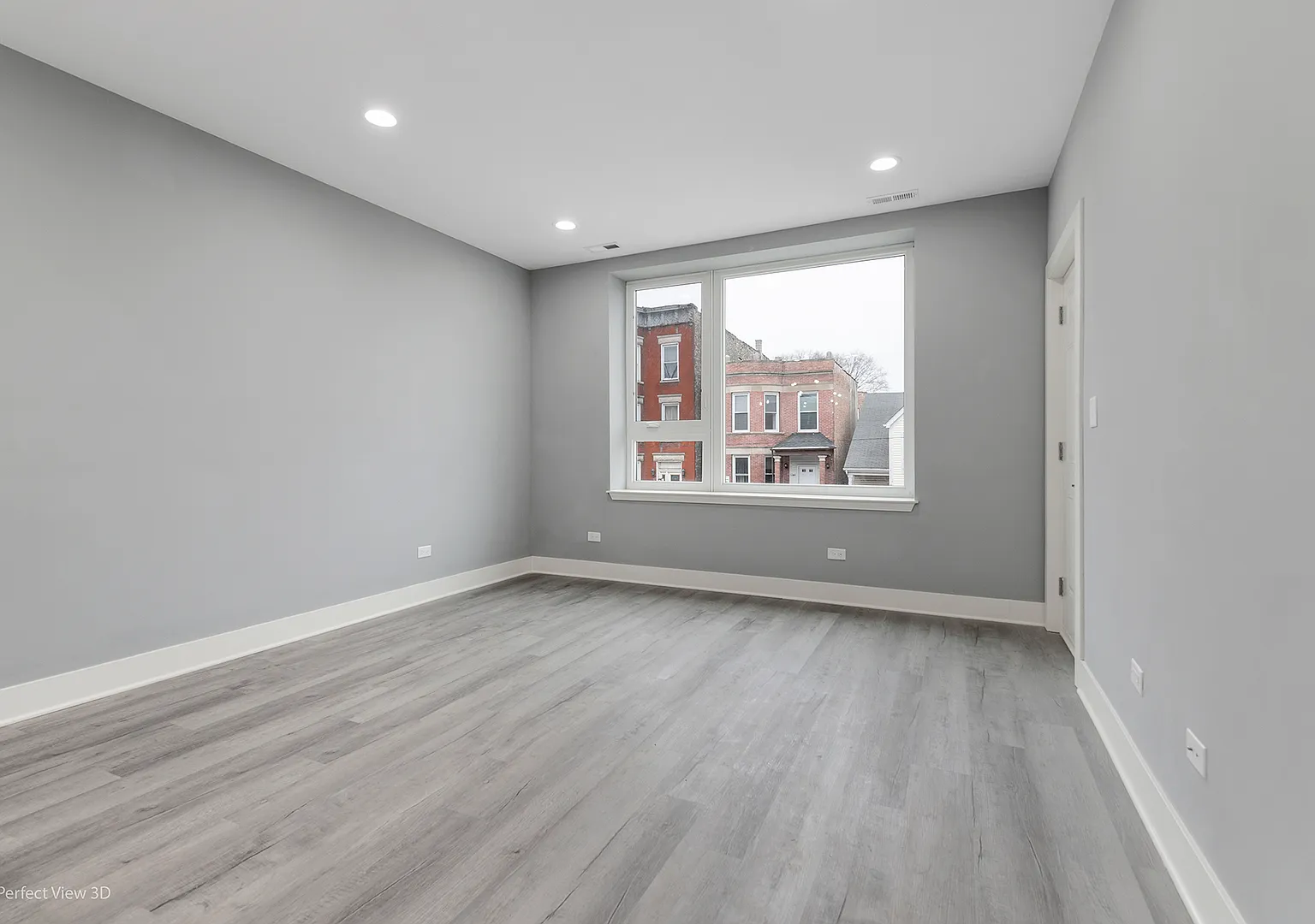 3 bed, 1300 sqft, $2,400 — Photo 3
