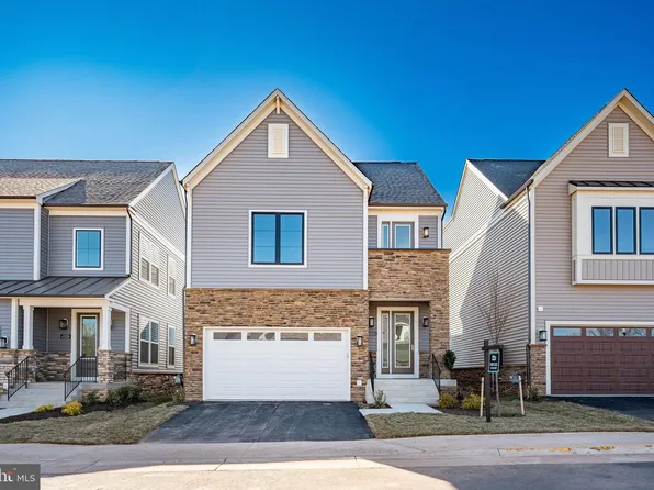 43124 Greeley Sq, Ashburn, VA 20148
